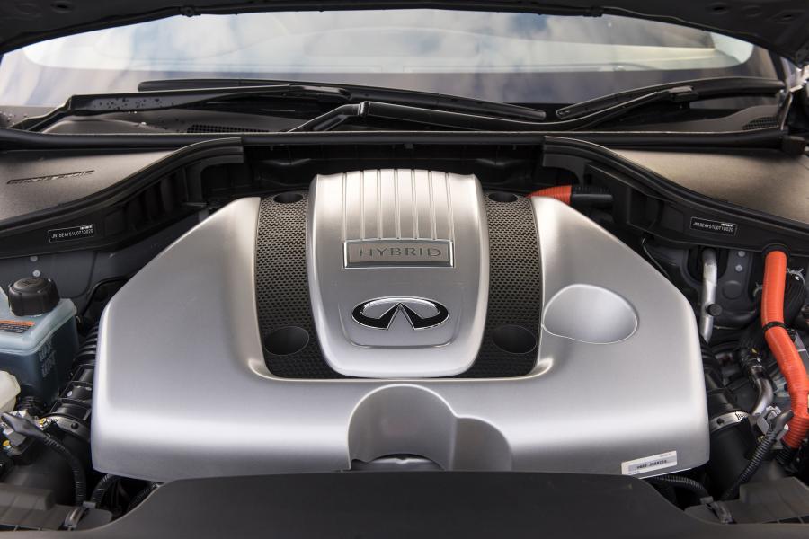  Infiniti Q70 Hybrid 2015 года  (UK) (фото 15 из 23)